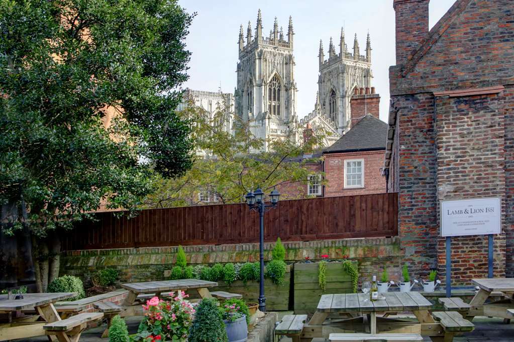The Fat Badger Inn 4*